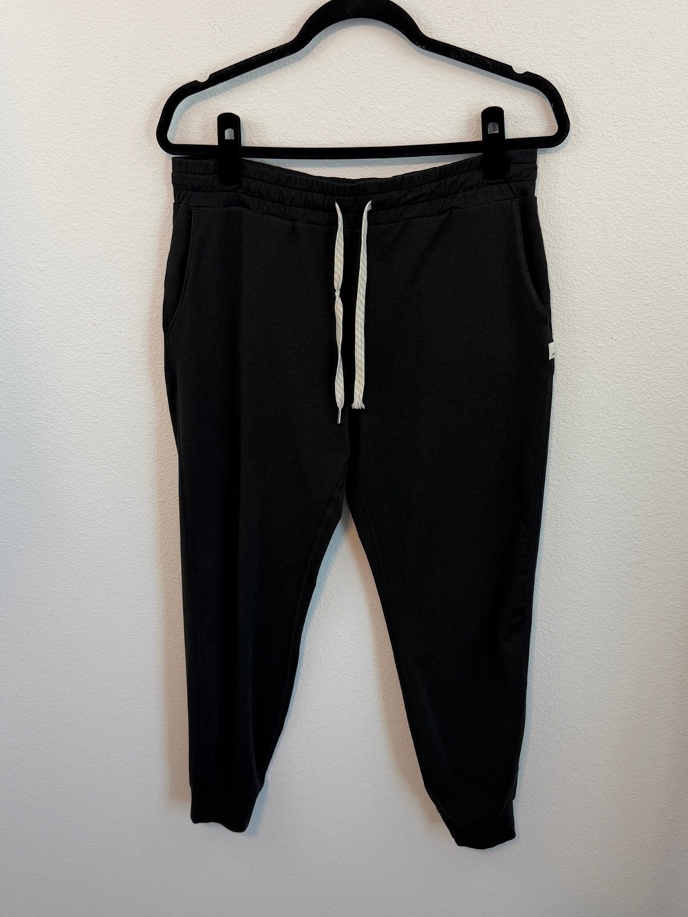 Vuori Jogger Pants